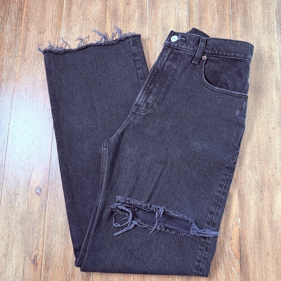 Abercrombie & Fitch Ultra High Rise Wide leg Jeans Black Torn Ripped Knee Baggy - Picture 2 of 13